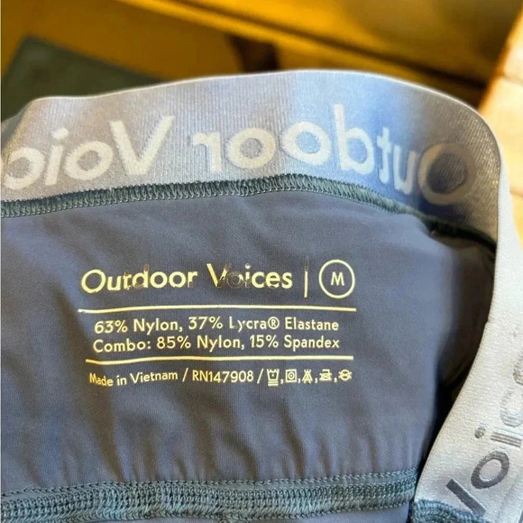 Outdoor voices size medium blue leggings - Picture 2 of 6